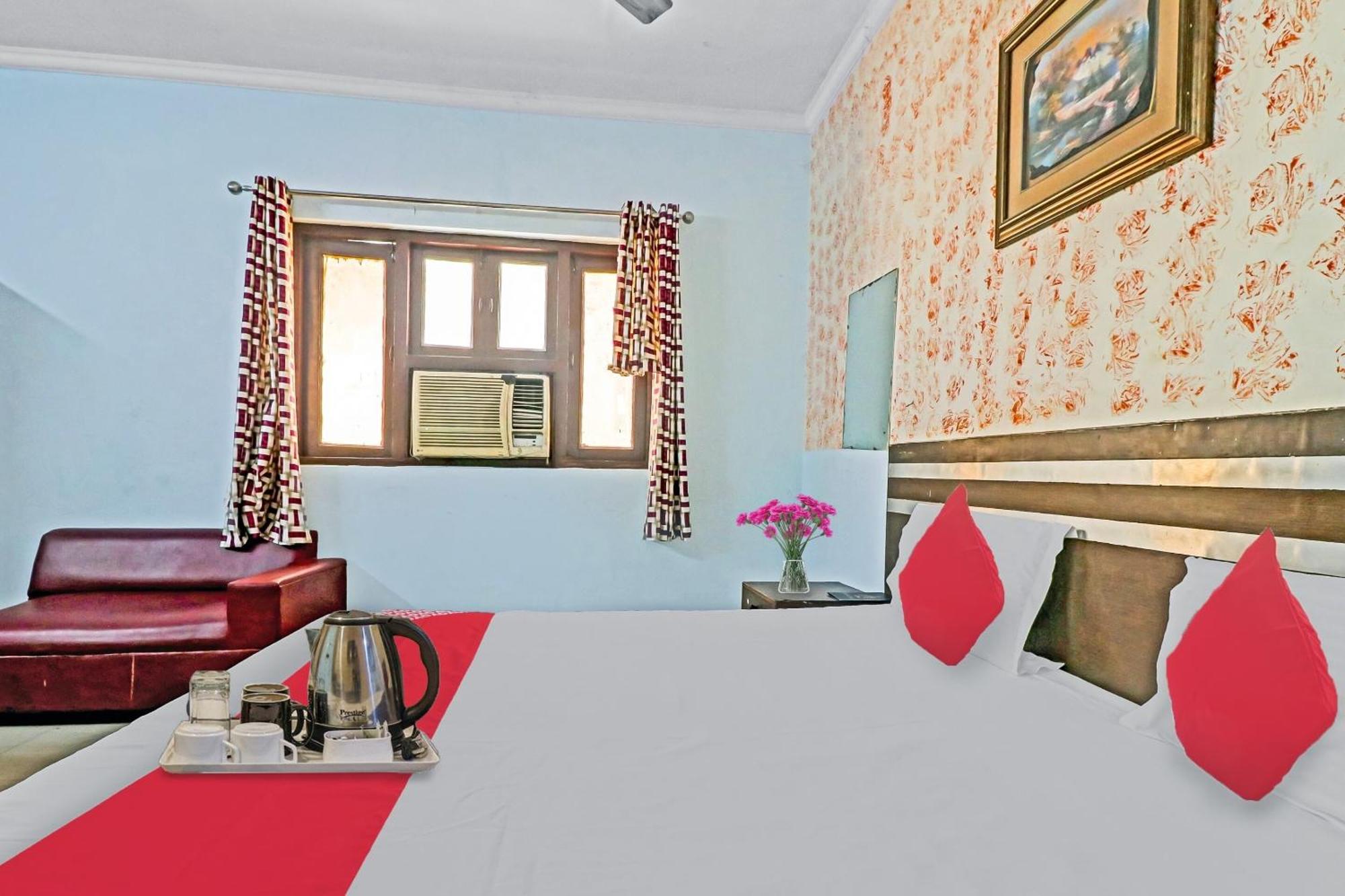 Oyo Sp Hotel 3*